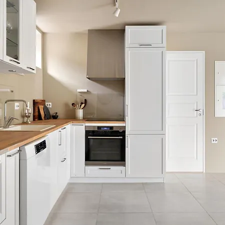 Sentral And Classy Apartament