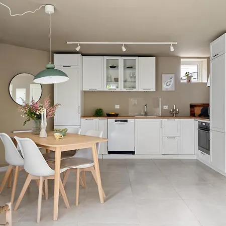 Sentral And Classy * Tromsø